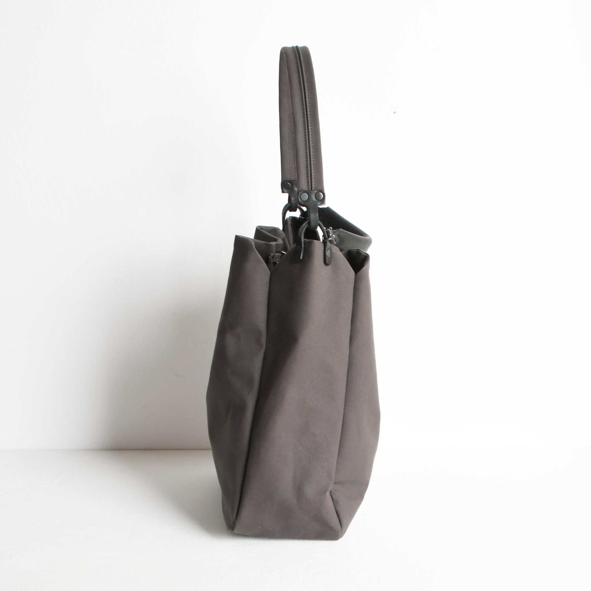 DUPEAURT/デュポー/本ヌメ革ハンドル2wayワンショルダーバッグ/防水帆布/A4対応/ユニセックス/ダークグレー | 8枚目