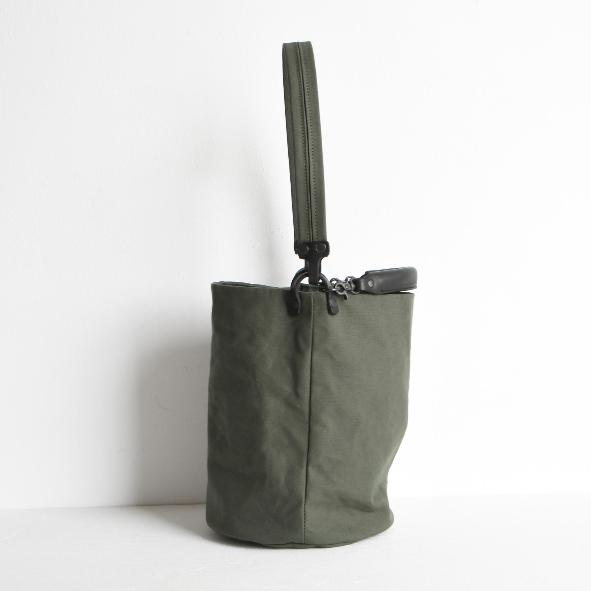 DUPEAURT/デュポー/本ヌメ革ハンドルの付いた2wayバケツ型トート/防水帆布/丸底/ミリタリー | 7枚目