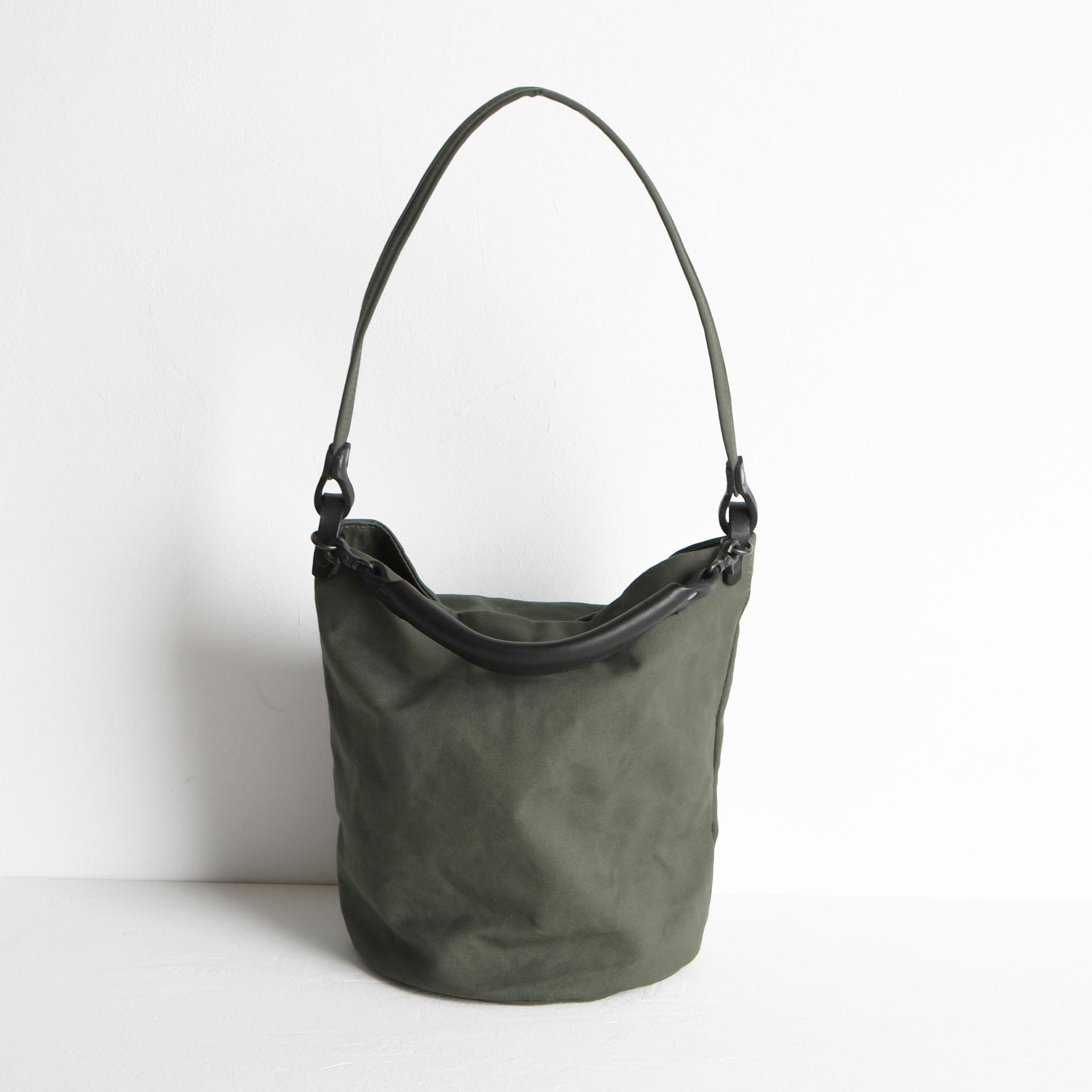 DUPEAURT/デュポー/本ヌメ革ハンドルの付いた2wayバケツ型トート/防水帆布/丸底/ミリタリー | 8枚目