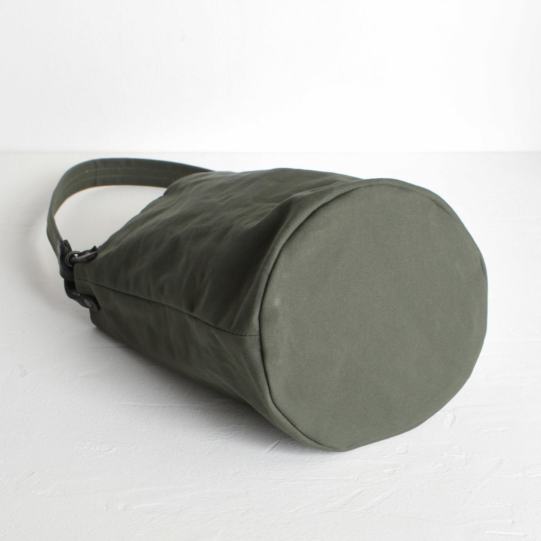 DUPEAURT/デュポー/本ヌメ革ハンドルの付いた2wayバケツ型トート/防水帆布/丸底/ミリタリー | 10枚目