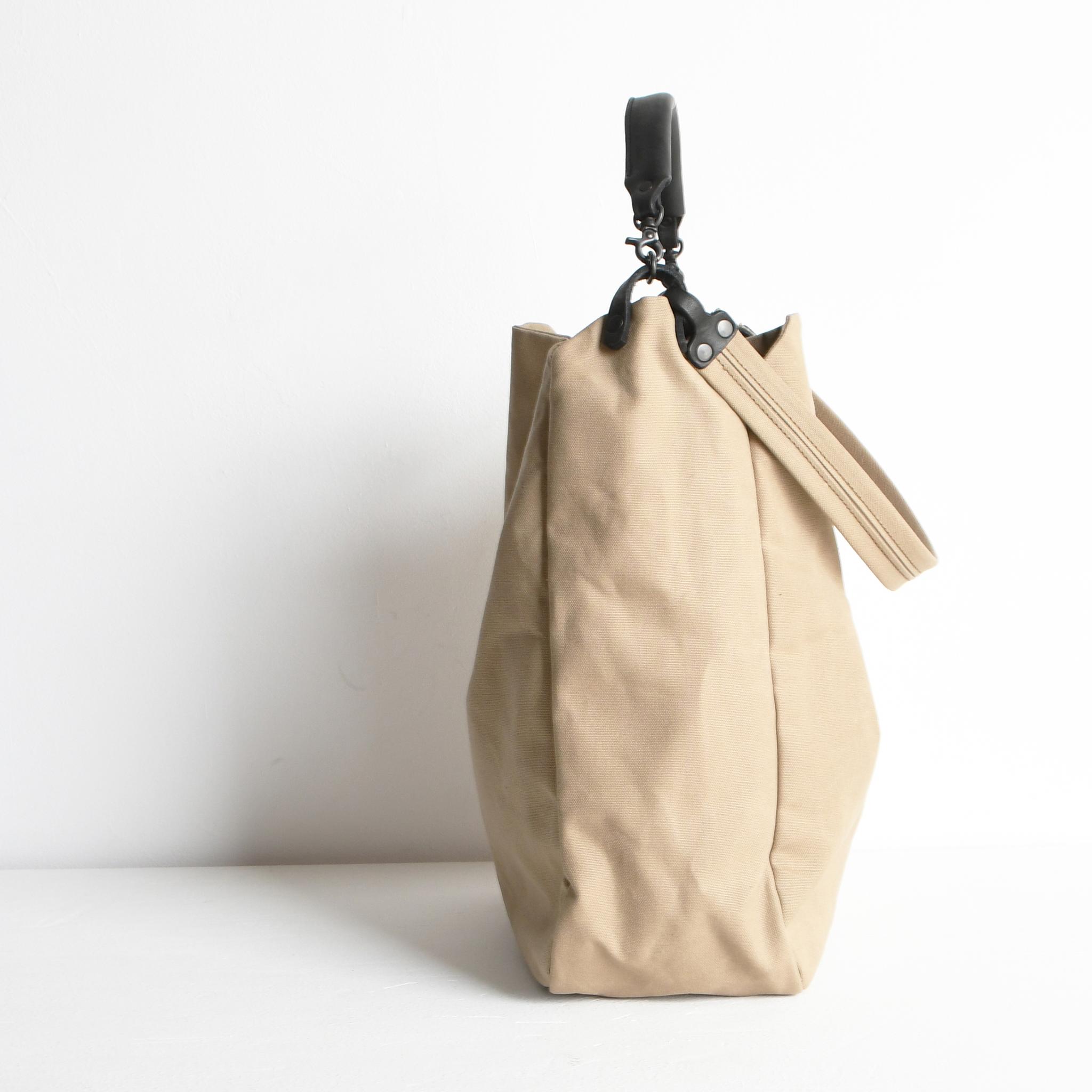 DUPEAURT/デュポー/本ヌメ革ハンドルの付いた2wayワンショルダーバッグ/防水綿帆布/A4対応/カーキベージュ | 8枚目