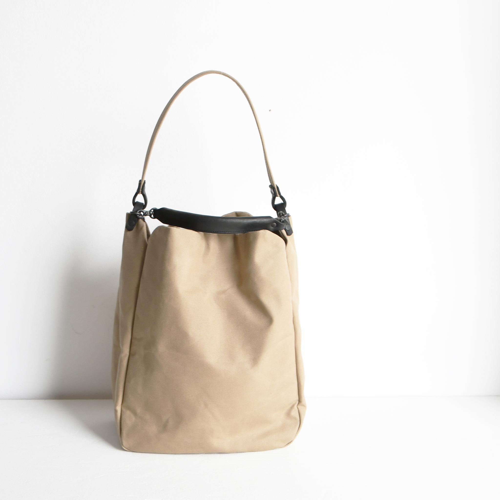 DUPEAURT/デュポー/本ヌメ革ハンドルの付いた2wayワンショルダーバッグ/防水綿帆布/A4対応/カーキベージュ | 9枚目