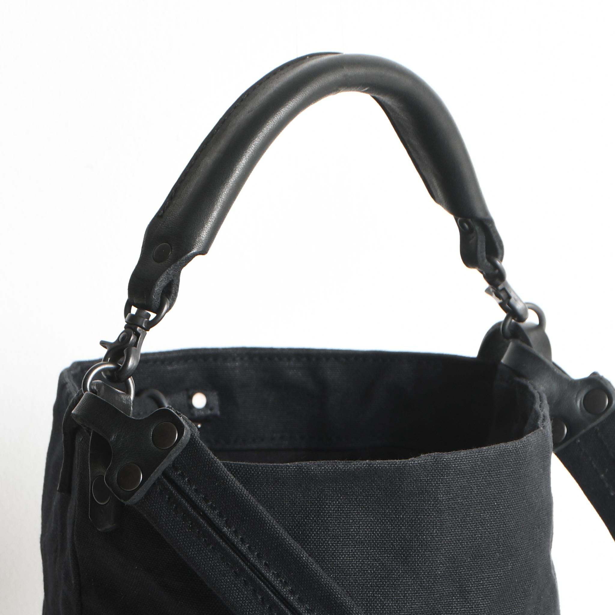 DUPEAURT/デュポー/本ヌメ革ハンドルの付いた2wayバケツ型バッグ/防水帆布/丸底/ブラック | 10枚目