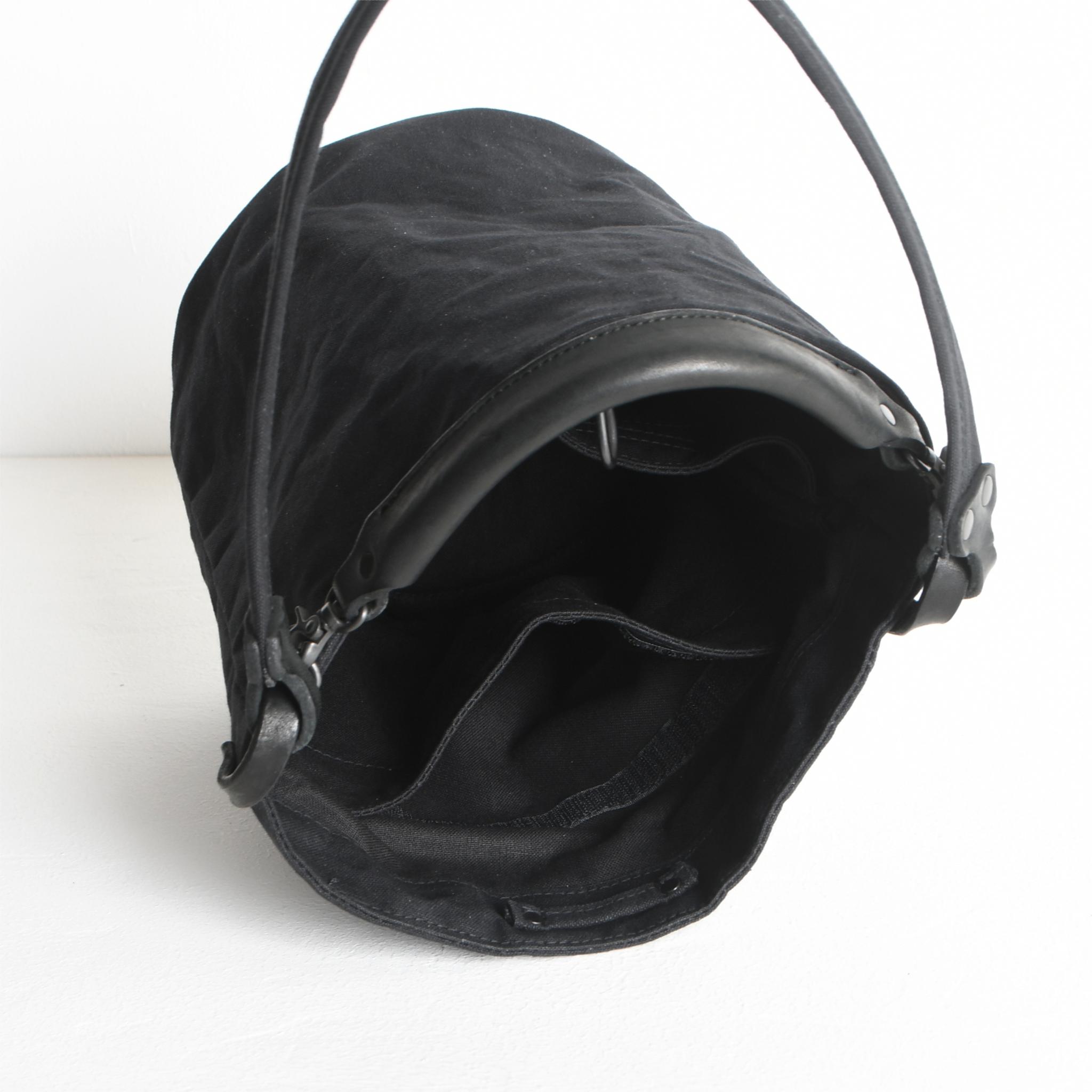 DUPEAURT/デュポー/本ヌメ革ハンドルの付いた2wayバケツ型バッグ/防水帆布/丸底/ブラック | 12枚目