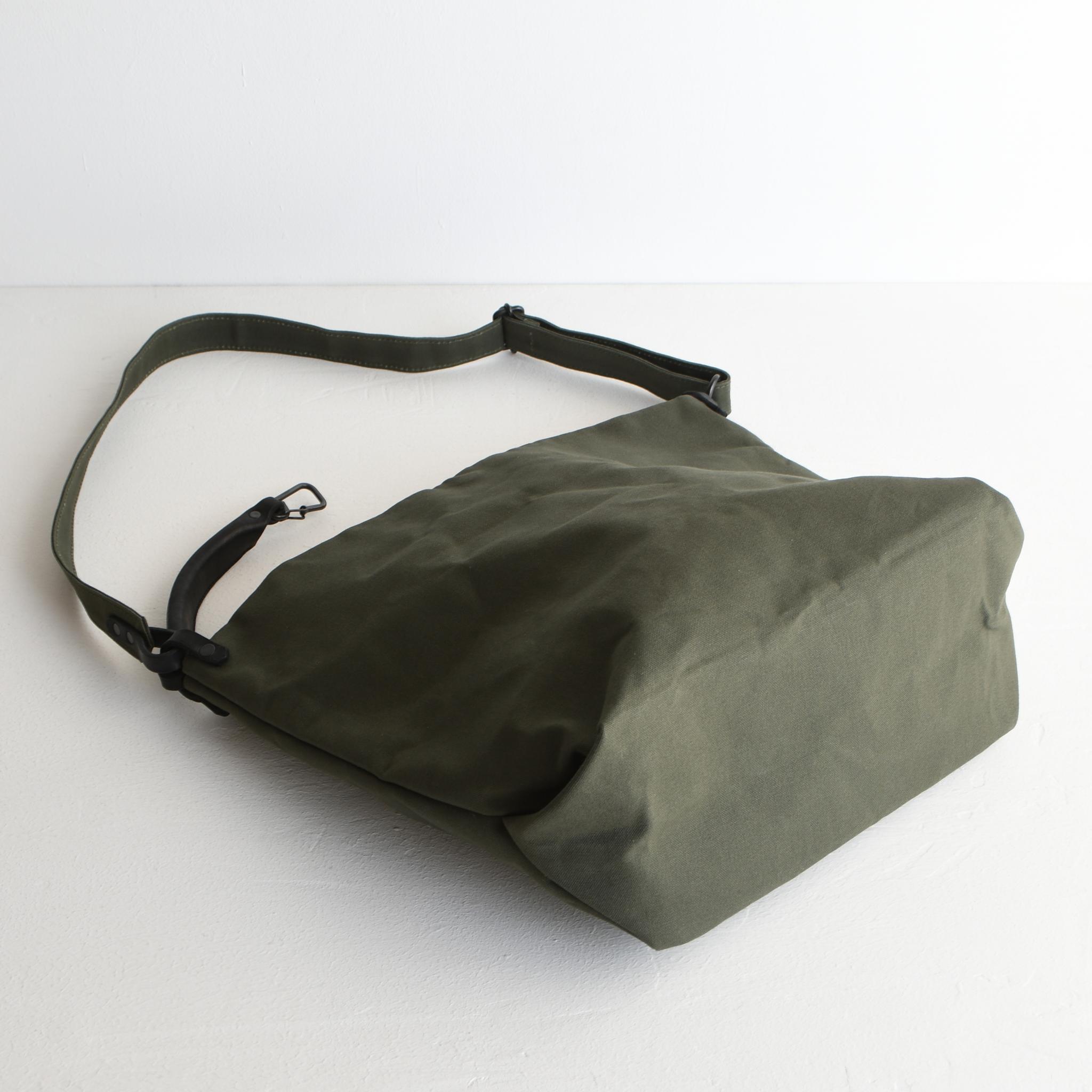 DUPEAURT/デュポー/ハンドルとショルダーで異なるフォルムの2wayバッグ/普段使いサイズ/ミリタリー | 13枚目