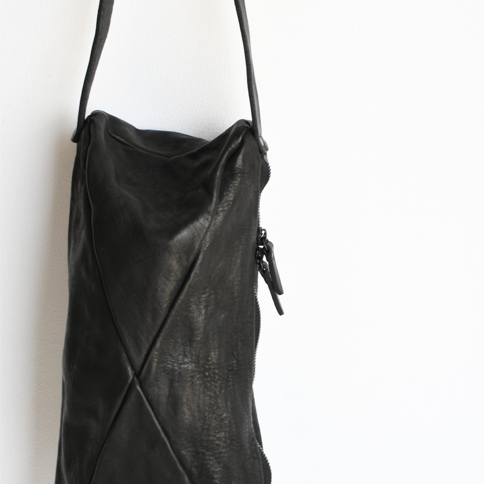 DUPEAURT/デュポー/縦型スクエアボストン/本ヌメ牛革/製品染め/ブラック | 7枚目