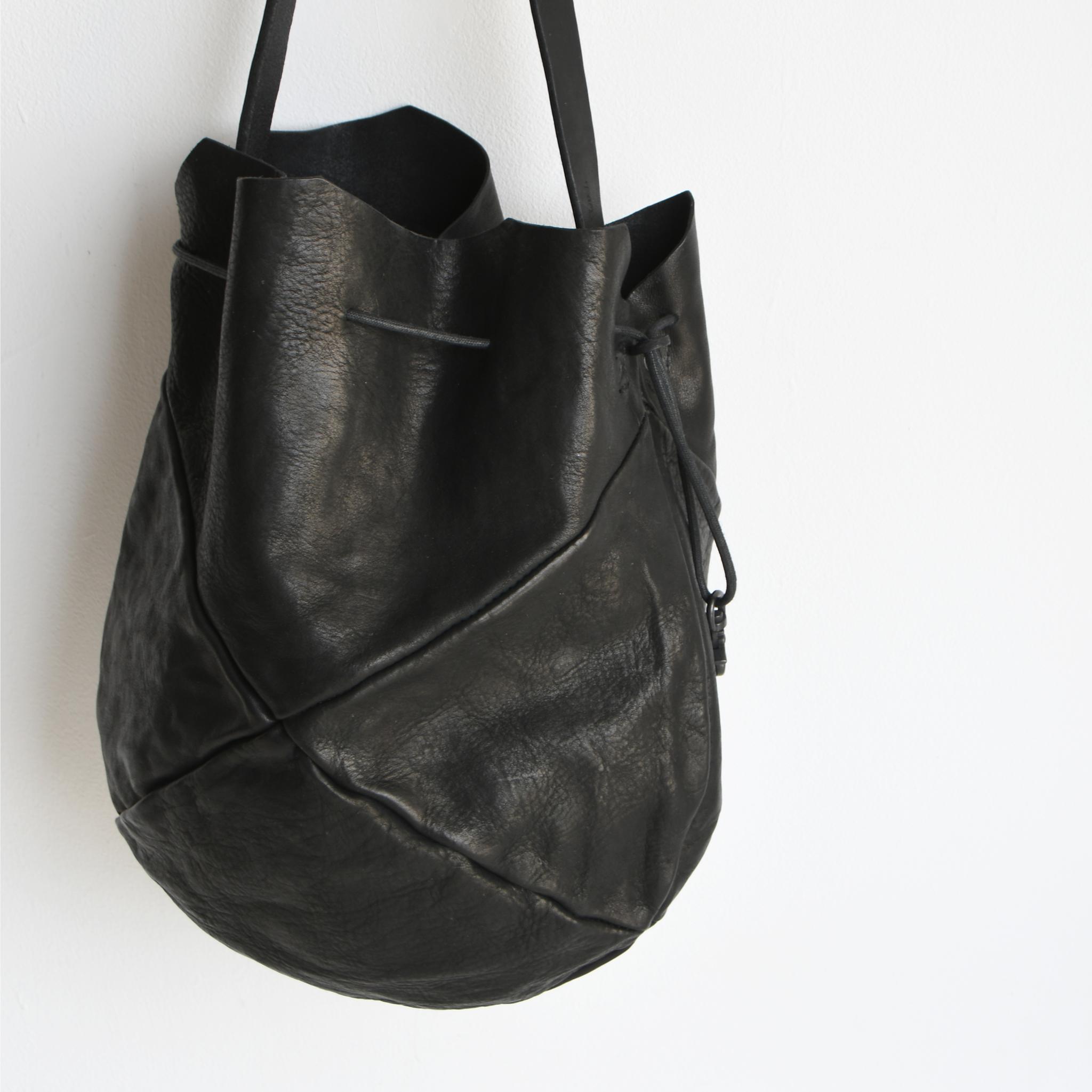 DUPEAURT/デュポー/ラウンド巾着トート/本ヌメ牛革/製品染め/ブラック | 7枚目