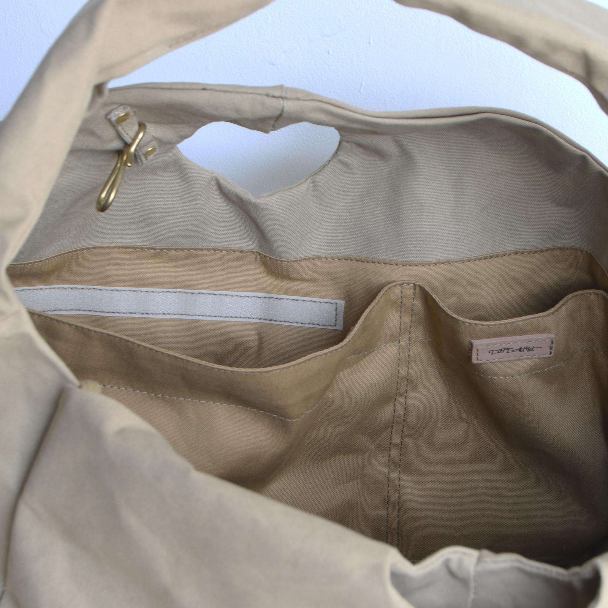 DUPEAURT/デュポー/手持ちも出来る2wayワンショルダーバッグ/パラフィン防水綿帆布/大容量/カーキベージュ | 12枚目