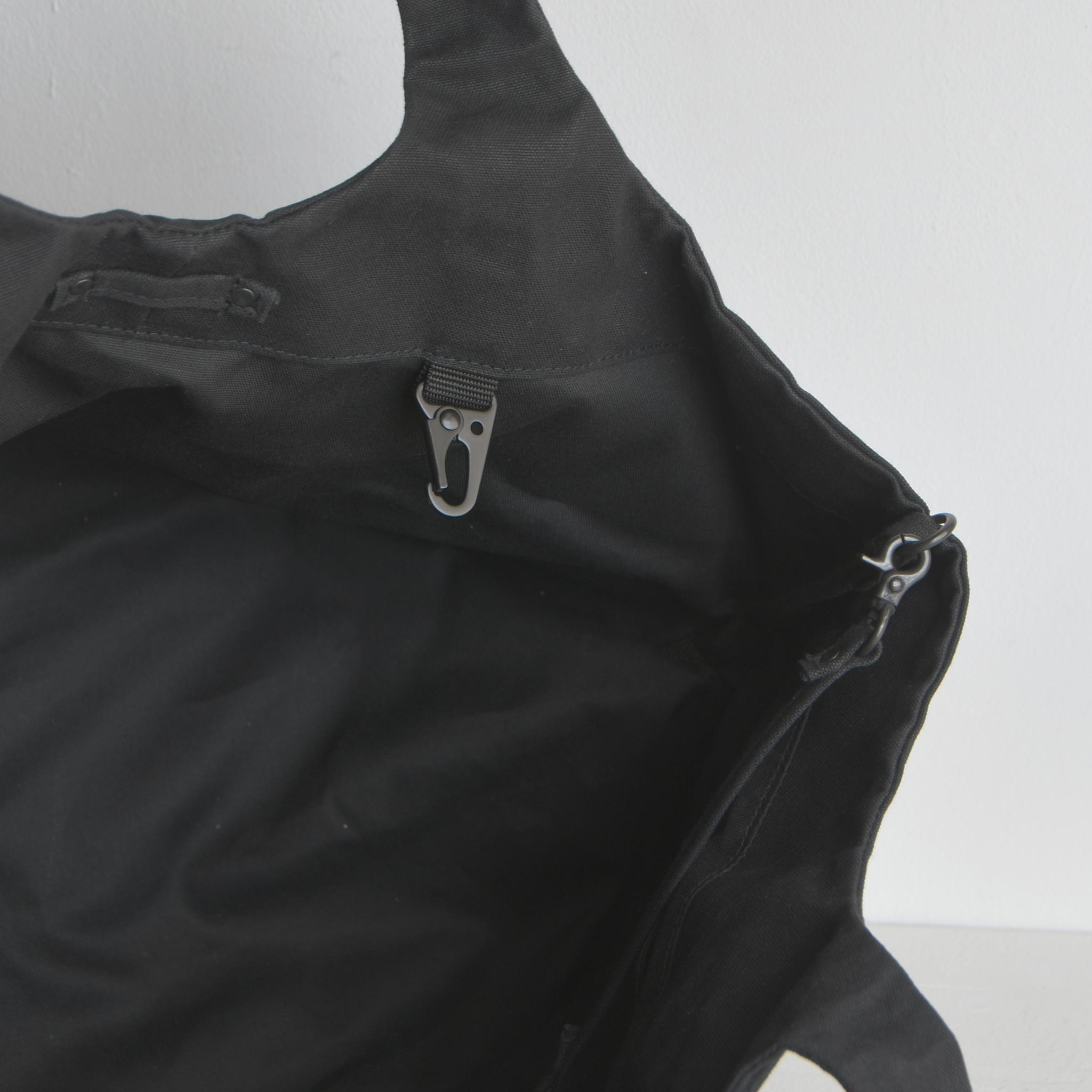 デュポー/ハンドルと底と側面のすべてが一枚の布で出来たトートバッグ/底補強ベルト付き/普段使いサイズ/ブラック | 12枚目