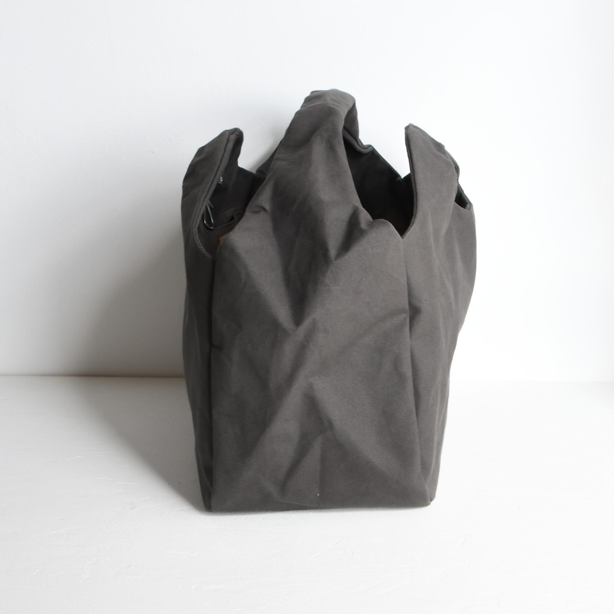 DUPEAURT/デュポー/手持ちも出来る2wayワンショルダーバッグ/パラフィン防水綿帆布/大容量/ダークグレー | 10枚目